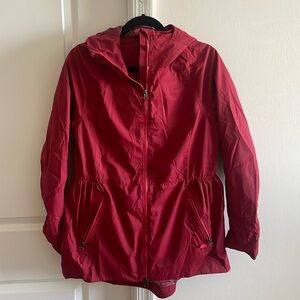 LULULEMON RAIN JACKET SIZE 6
